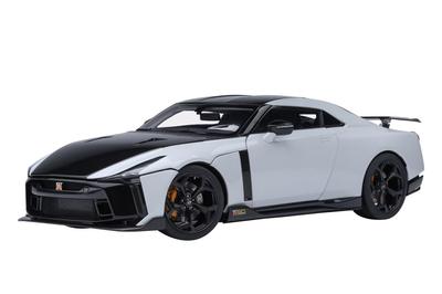 AUTOart Model Nissan od ITALDESIGN Hotový model 77511 1/18 GT-R50 (Metalická bílá/černá)