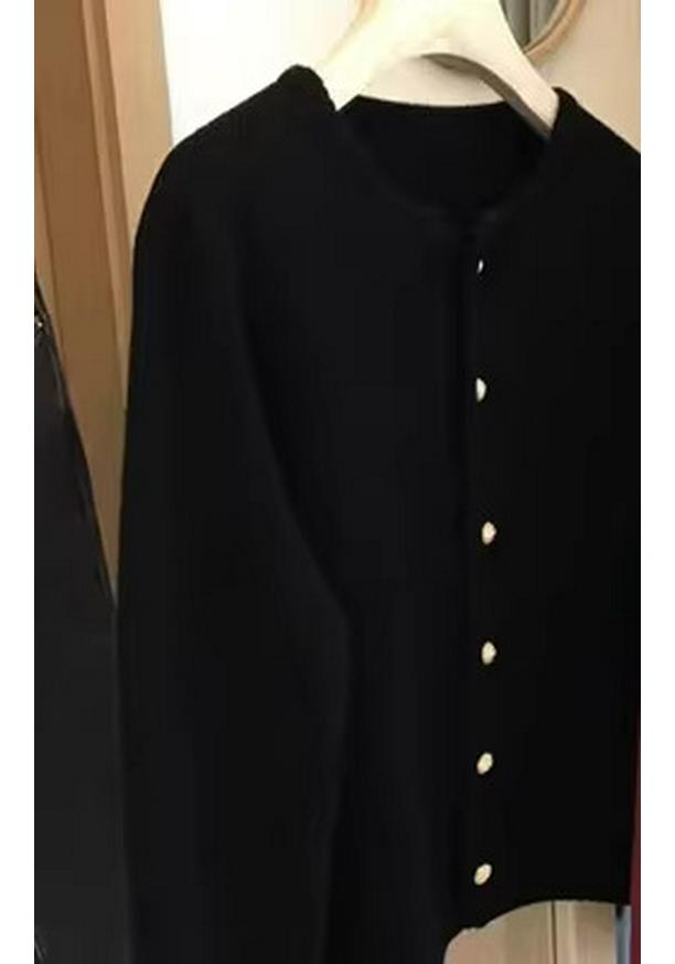 Women's 100% Pure Wool Red Cardigan, Round Neck, Loose Fit, Thickened Sweater for Autumn and Winter.