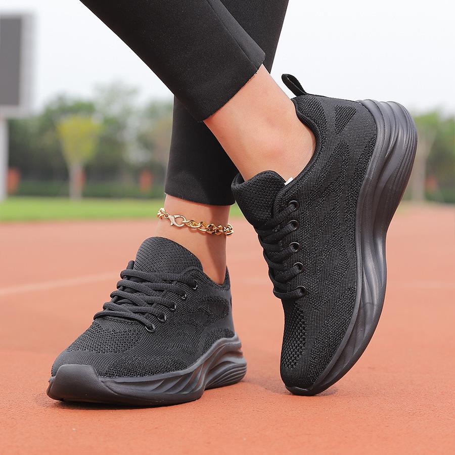 Women's Shoes Work Shoes Breathable Soft-soled Sneakers Light Sports Running Mother Beijing Mesh Black Travel Cloth Shoes