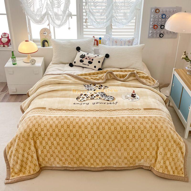 Double Layered Printed Thickened Raschel Soft Blanket Heat Retention Warm Quilt No Shedding Colorfast Anti-static Travel Throw