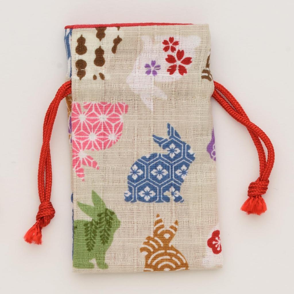 Hiranoya Amulet Drawstring Bag, Power Stone, Salt, Dream Rabbit Design, Cute Izumo Taisha Shrine Design [CreamPeachBlack] (Cream) Width 4.8cm, Height
