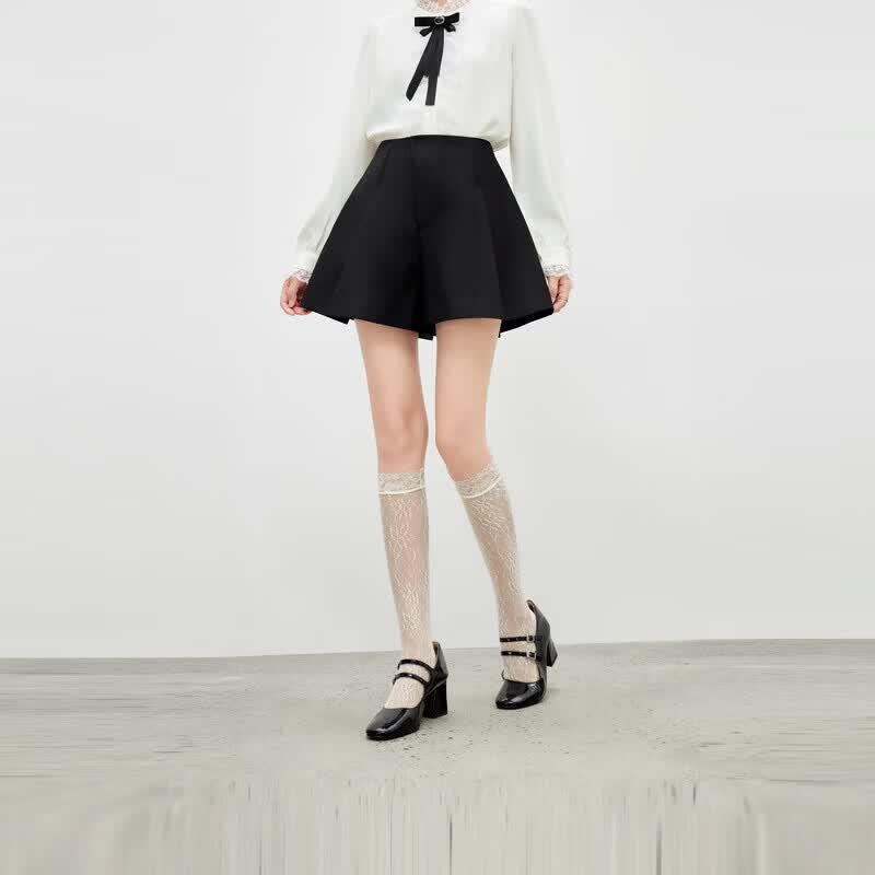 Women s Classic High-Waisted A-Line Shorts S