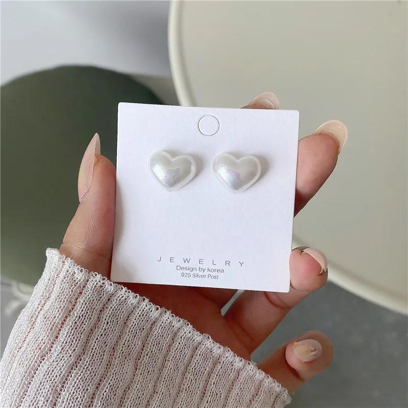Heart Pearl Earrings for Women Jewelry Making Cute Romantic Earrings Elegant Fashion Minimalist Style Stud Earrings for Women