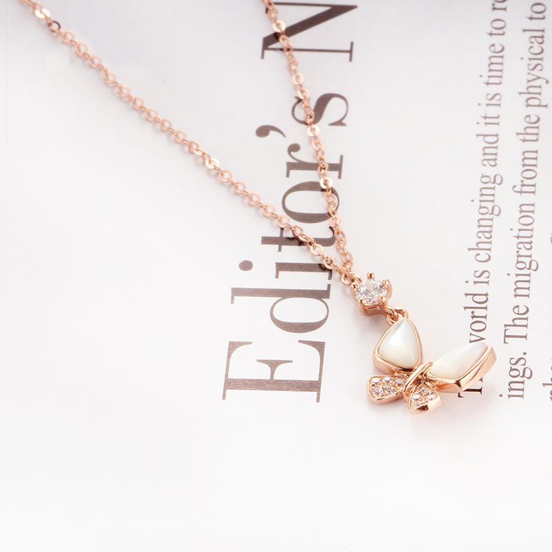 Lila Gold Inlay Zirkon Schmetterling Halskette Roségold Beschichtet Ausländischer Gas Farbe Gold Leichter Luxus Schlüsselbein Kette