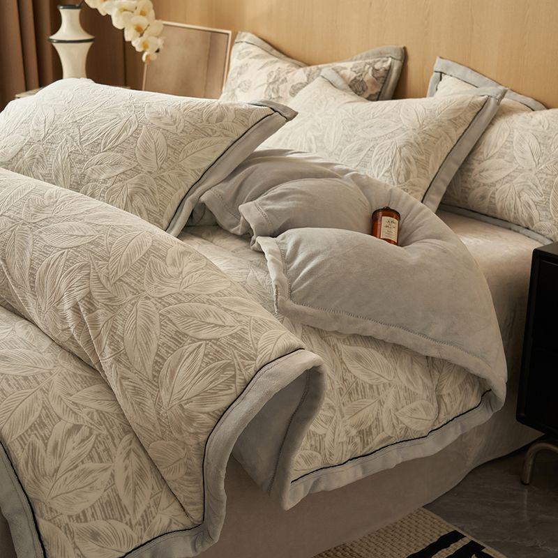 G5Z High Gram Milk Velvet Duvet Cover Set - Single Piece, Autumn/Winter, Thick & Warm with Pillow Covers.