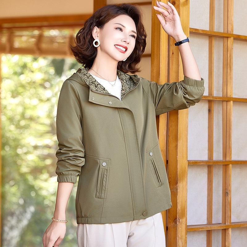 Mother's Wear 2026 Spring/Autumn Hooded Jacket for Women - Middle-aged & Elderly, Loose Stylish Top