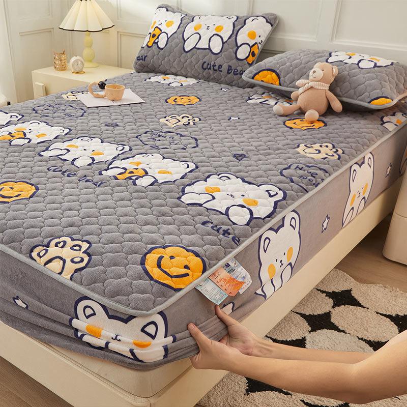 Mother-and-baby Milk Velvet Padded Bedspread with Cotton Padded Single and Double Simmons Bedspread Mattress Protective Cover