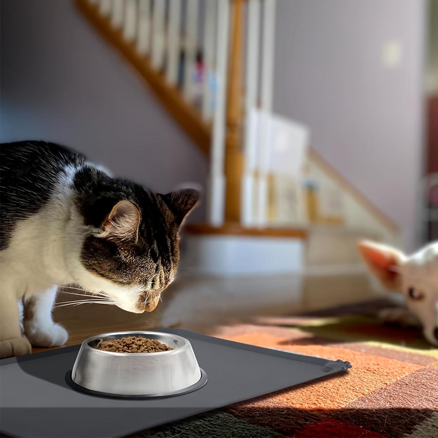 Silicone Pet Food Mat for Dogs and Cats, Non-Slip Waterproof Feeding Placemat, Easy To Clean, Durable Small Animal Bowl Mat