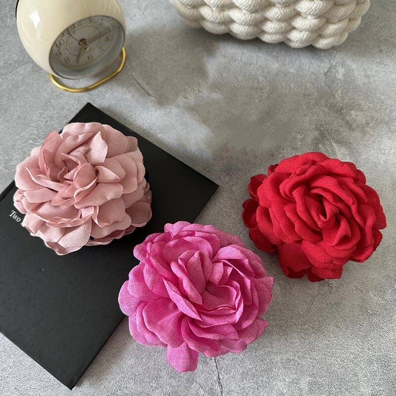 Korean Fabric Rose Flower Hair Claw Clip Women Girls Fashion Barrettes Plastic Hair Grab Clamp Headwear Hair Accessories