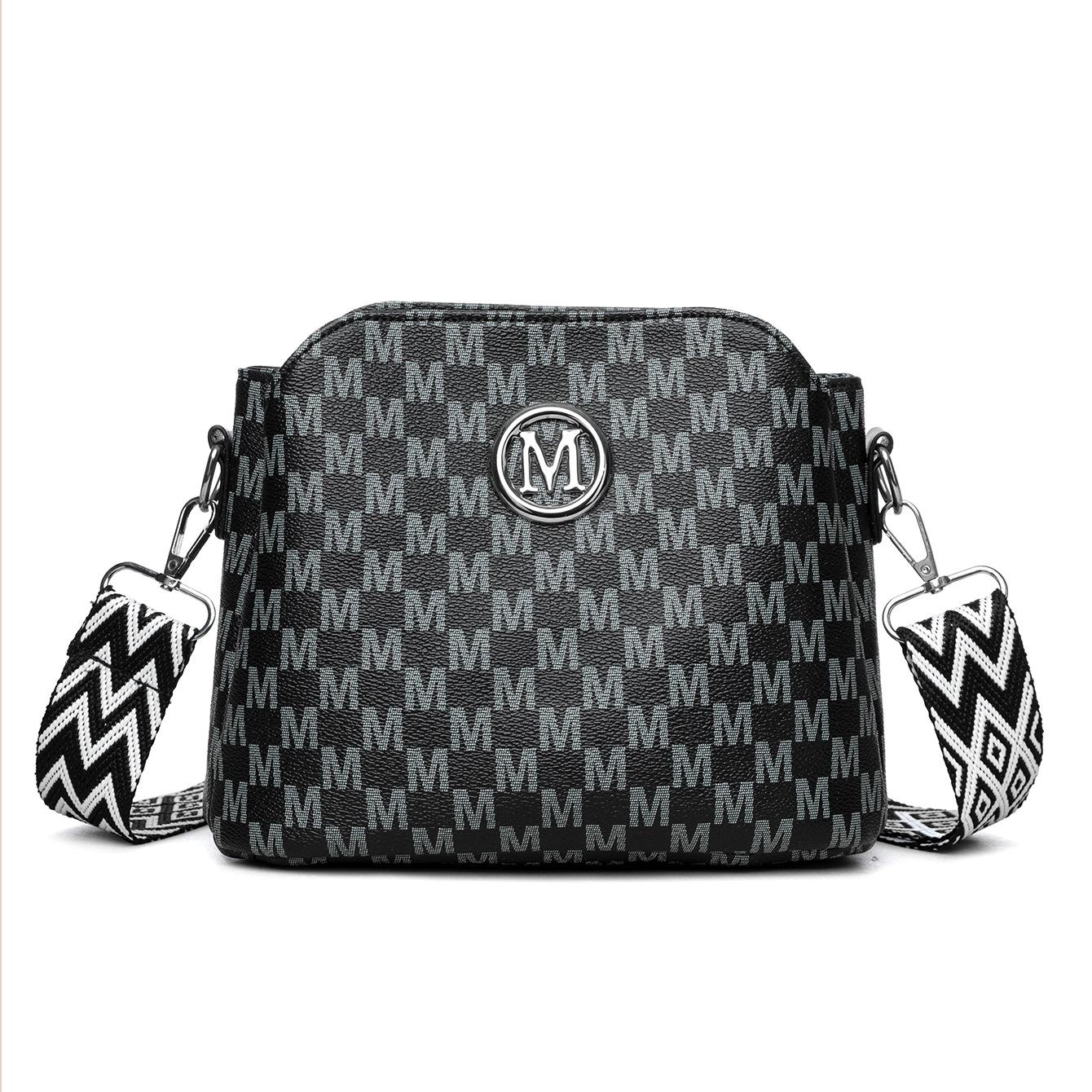 

Мягкая кожаная ретро простая универсальная модная сумка через плечо, ощущение легкой роскоши высокого класса, большая вместительная сумка кроссбоди 23X13X28CM чёрный