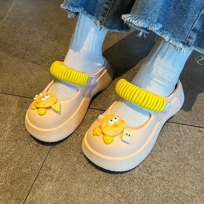 New Sandal Slippers DIY Cute Cartoon Clogs Women Mules Summer Beach Sandals Cave Hole Female Garden Shoe For Students Girls