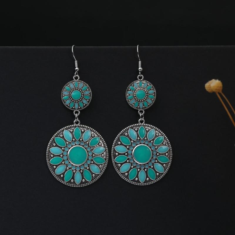 Bohemian fringed turquoise earrings, retro few earrings, personalized temperament earrings.
