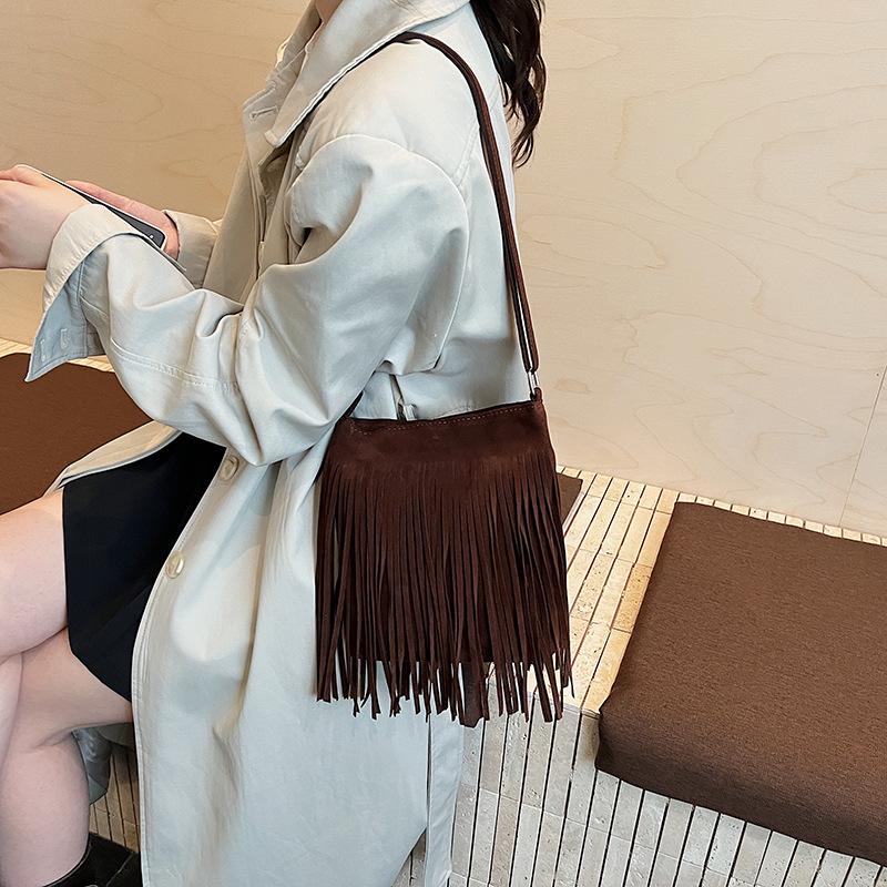 Fringed Crossbody Bag for Women Fashionable and Stylish Single-shoulder Bag A Niche Women's Bag