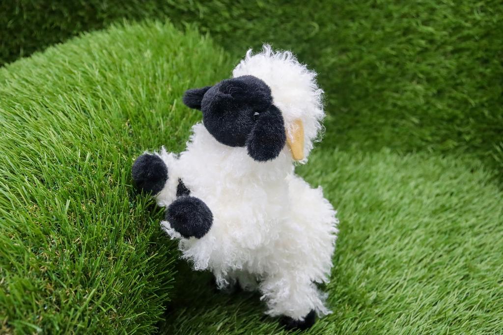 Takeoff Valley Black Nose Sheep Plush Toy - Pure white fur and a pitch black face So adorable