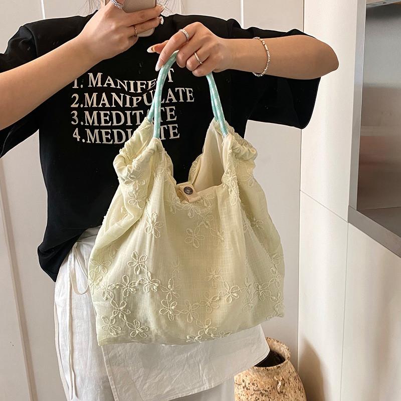 IELGY One-Shoulder Handbag Literary Small Fresh Large-Capacity Tote Bag
