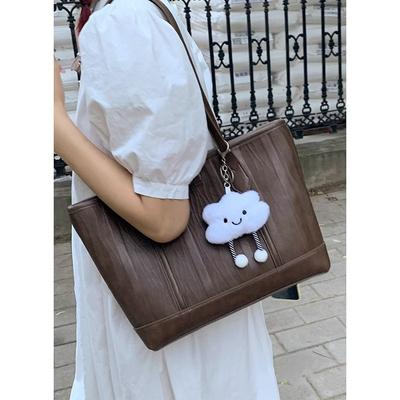 Damentaschen – Geräumige Taschen
