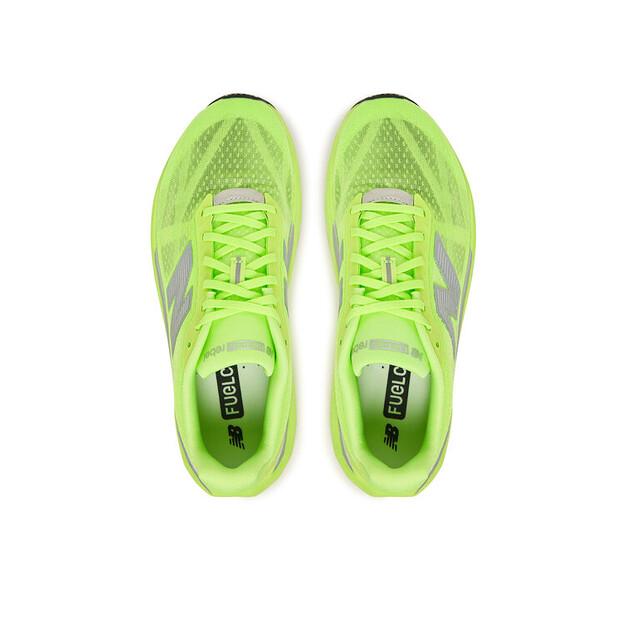Беговые кроссовки New Balance FuelCell Rebel V5