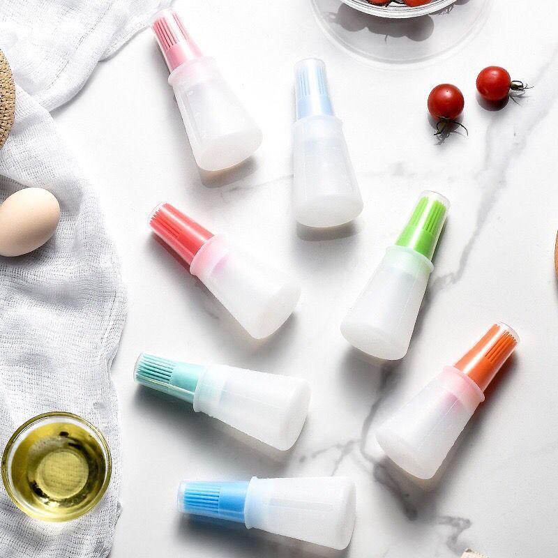 Silicone Heat-resistant Food Grade Kitchen Baking Oil Dispenser With Small Brush Kitchen Baking Tools