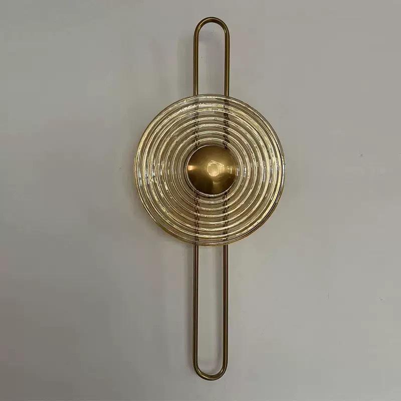 European-Style Minimalist Wall Lamp: Modern Art Design for Office, Hotel, or Bedroom