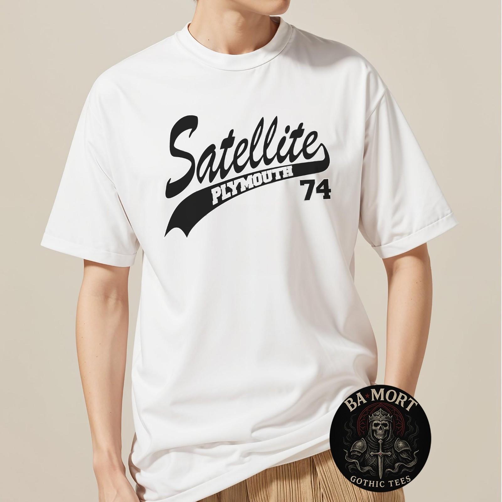 White Outline 74 Plymouth Satellite T-Shirt S разноцветный
