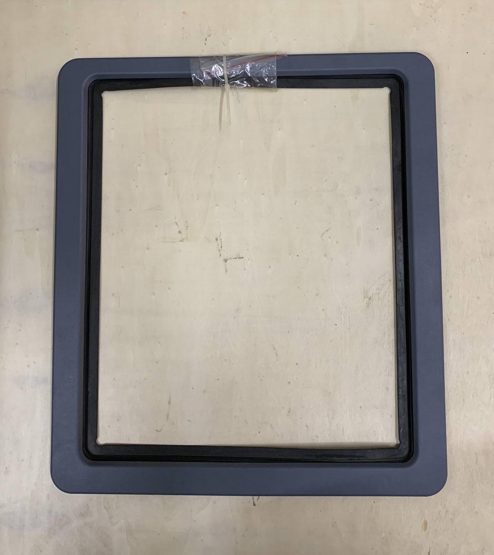 

3WT9886-0JA00 Circuit Breaker Door Sealing Frame - 3WT8 Spare Parts Accessories Type Er