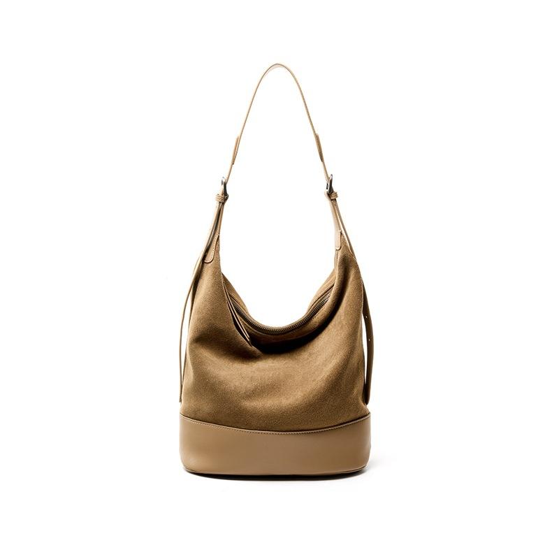 Large Capacity Commuting Bag, Light Luxury and High-end Single Shoulder Crossbody Bag, Women's New Top Layer Cowhide Bucket Bag
