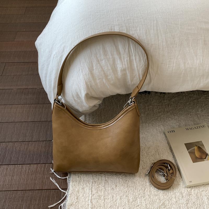 High-end Small Bag Women's 2025 New Autumn and Winter Fashion Versatile Messenger Bag Retro Shoulder Underarm Bag Bucket Bag