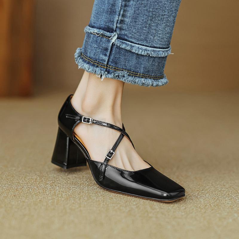 

New comfortable hollow sandals women s summer high-heeled sandals women s headgear feet beef tendon soft sole thick heel leather women s shoes 40 чёрный