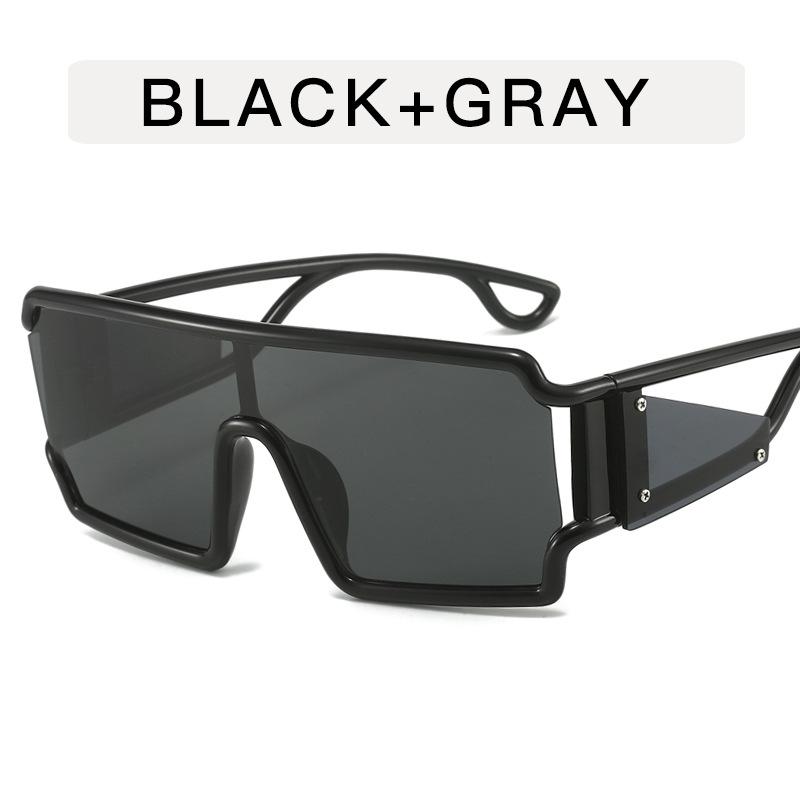 Vintage Retro Style Sunglasses Men Women Hollow Out Effect Trendy Men Sun Glasses European American Designer Sunglasses Women