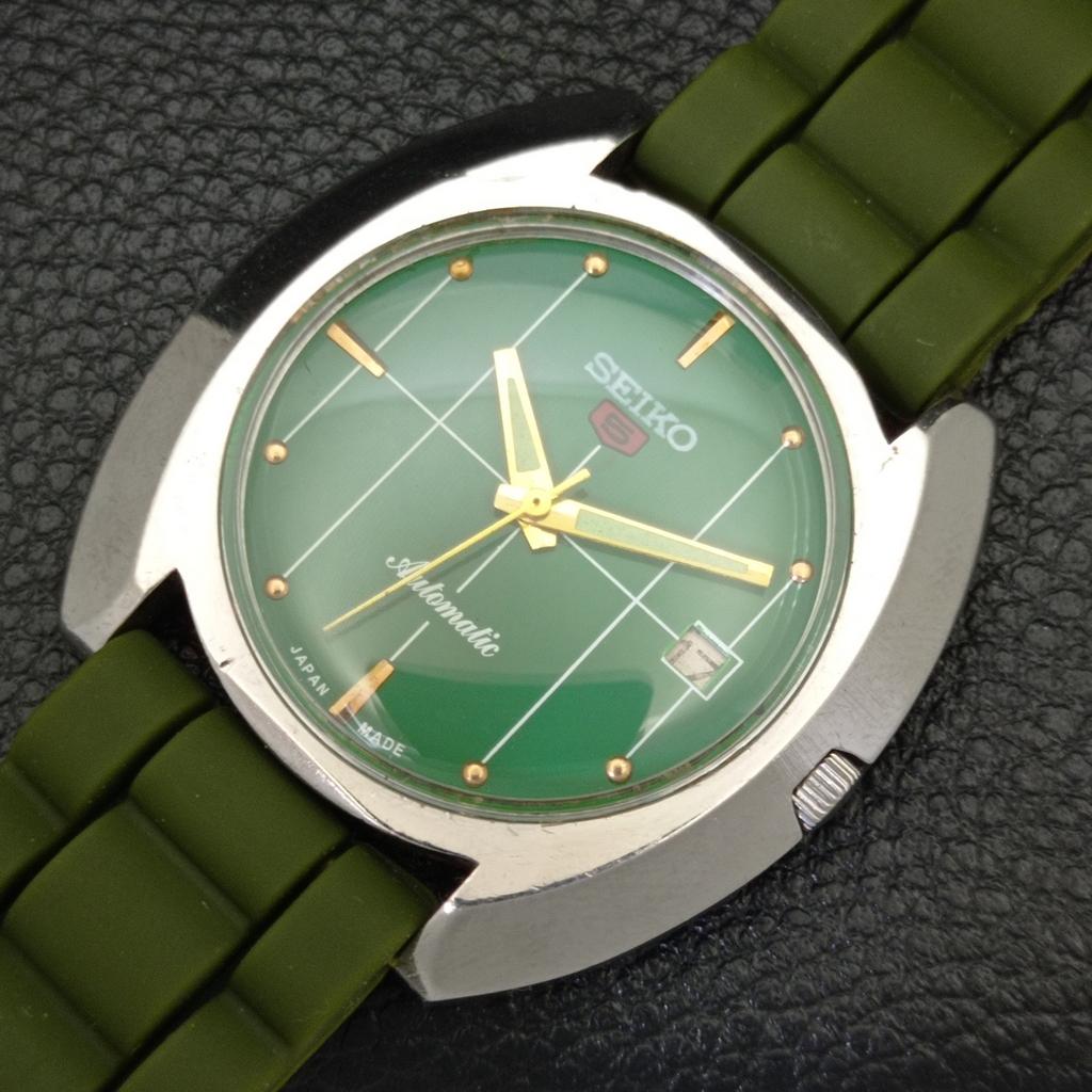 USED VINTAGE SEIKO 5 AUTOMATIC 7025A JAPAN MENS GREEN COLOR DIAL WATCH A433606-2