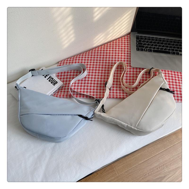 Fashion Underarm Bag Viral Shoulder Bag Women Minimalist Chic Crossbody Bag Versatile Instagram Bag