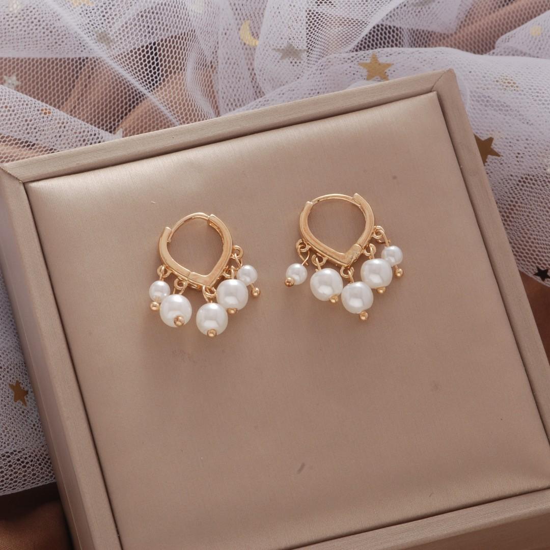 

Корейская мода кисточки капли воды жемчужные серьги для женщин ювелирные изделия трендовые новые высококачественные женские серьги-пряжки в форме сердца