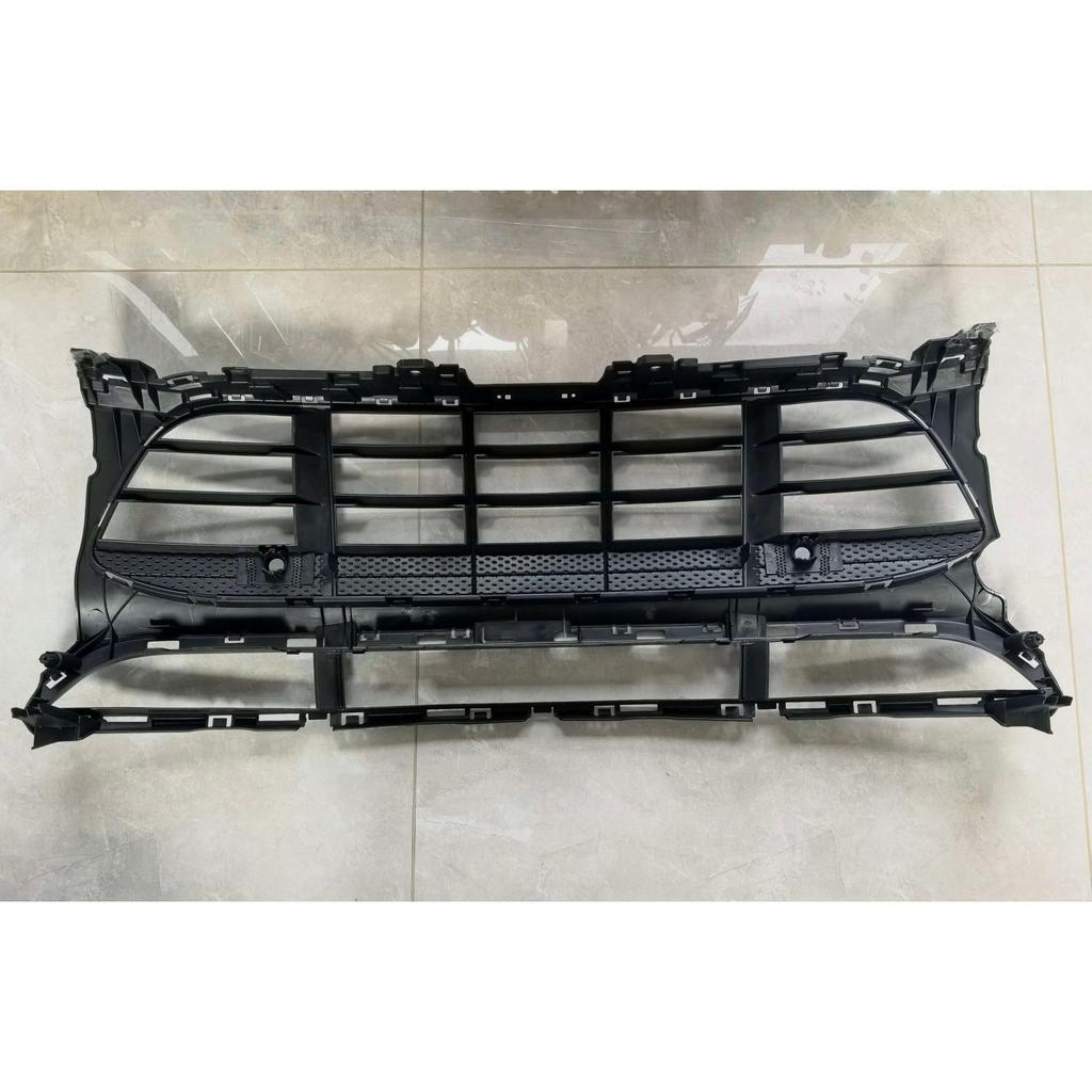 Porsche Macan Turbo Front Bumper Grille 2014-2017 95B807683AA1E0