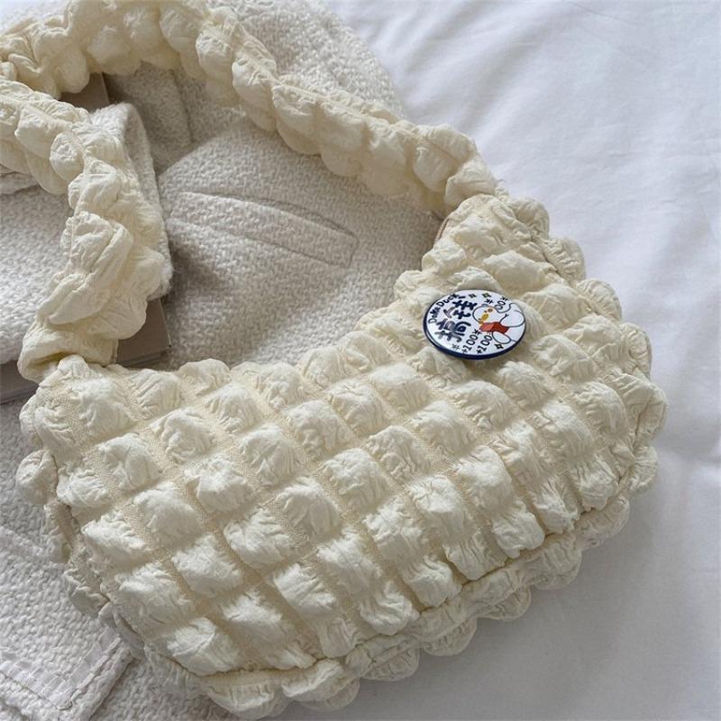 

Today s popular small bag women s new fashion pleated shoulder messenger bag student portable underarm bag Width 22 Height 15 Bottom thickness 6cm белый