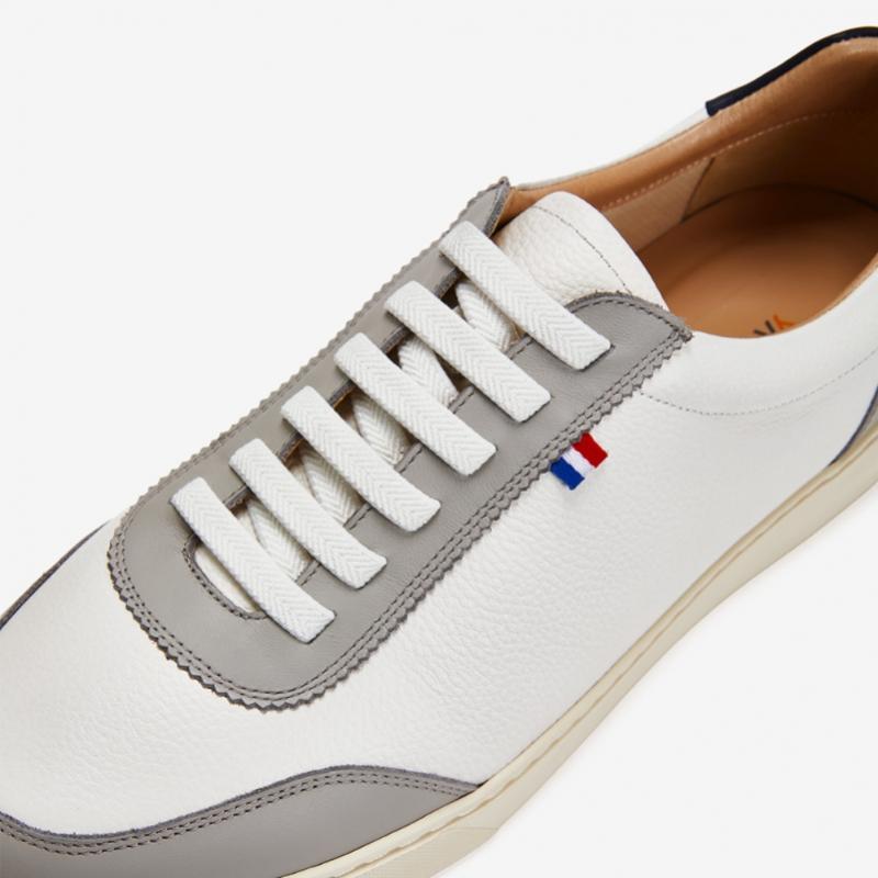 Young Age Men Basic Sneakers White