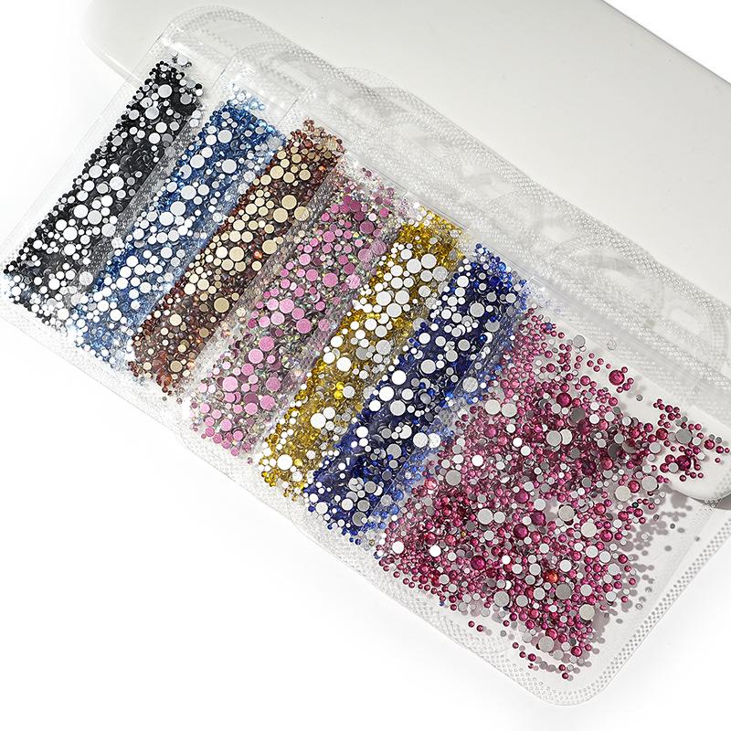 1440 buc, Un pachet întreg de manichiuri colorate, Diamante cu fund plat, Burghie din sticlă de cristal nu pot cădea de pe fund, Bijuterii cu diamante rotunde cu dimensiuni mixte.