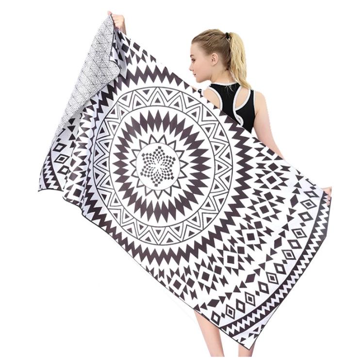 Síťovaná taška Mandala: Oboustranný sametový rychleschnoucí ručník do koupele a plážový ručník