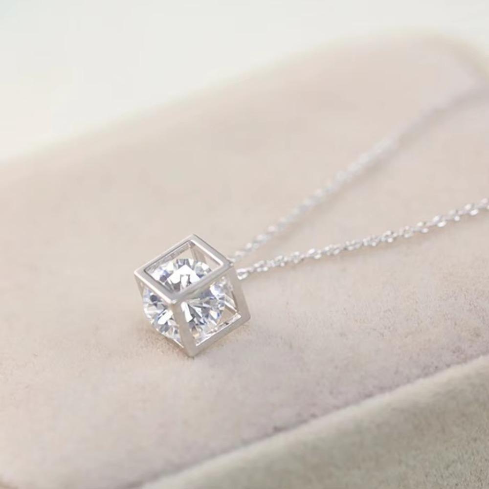 Stainless Steel Clavicle Chain Hollow Zircon Crystal Necklace Square Pendant Necklace  Party Gift