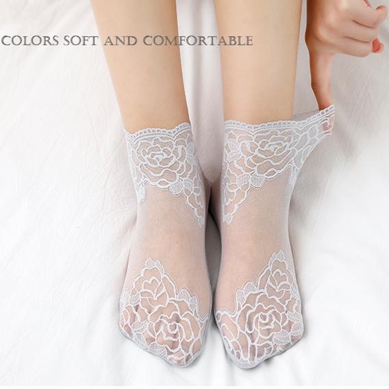 New Women's Non-Slip Invisible Lace Boat Socks - Thin, Hollow, Shallow Bed Sock Design