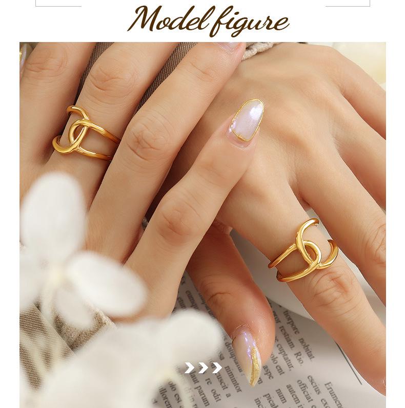 European & American Geometric Chain Twist Open Ring - Women's Titanium Steel Jewelry Gift