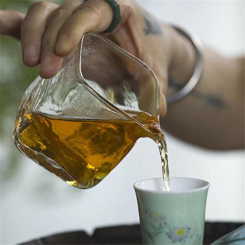 180ml Kwadratowy Szklany Dzbanek do Herbaty Wzór Młotkowy Filiżanka do Ceremonii Herbacianej Chahai Zestaw do Herbaty Kung Fu Dzielnik Herbaty Dzbanek do Kawy