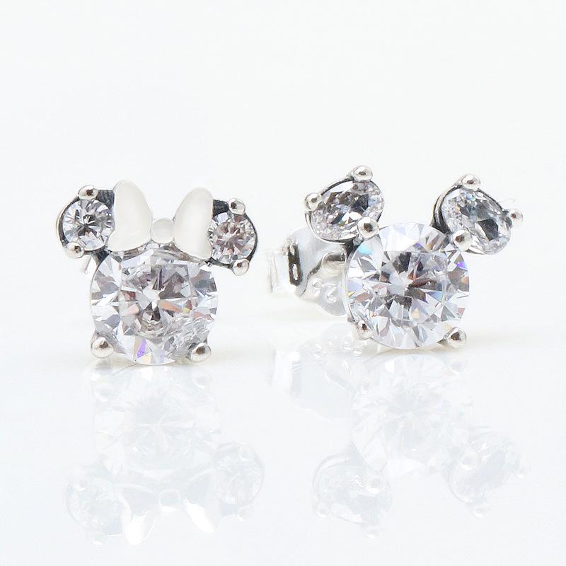 Mickey & Minnie Sparkling Stud Earrings - Fashionable Valentine's Day Gift for Women