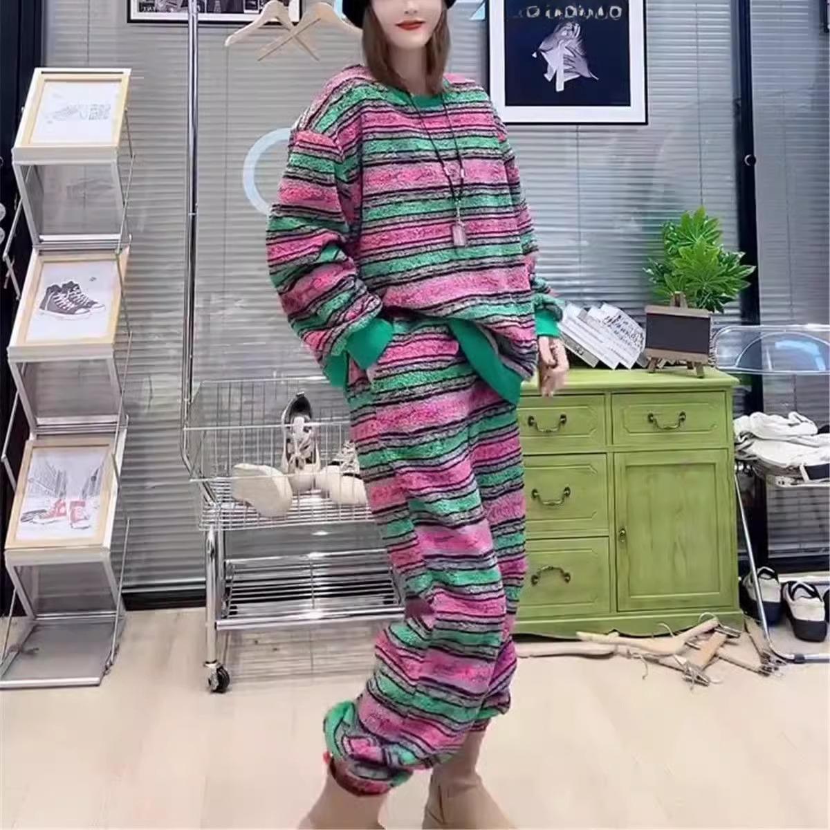 

Плюс размер осень и зима полосатый цвет блокирующий хлопок петли длинный рукав свитер завязка прямые брюки костюм L