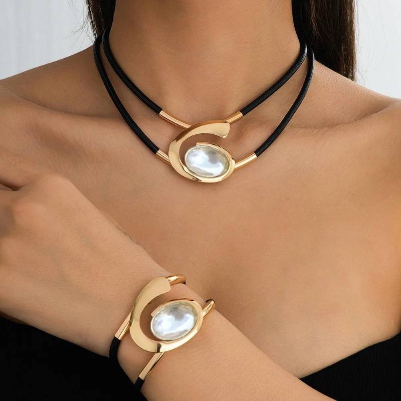 Simia style necklace and bracelet set, double black rope design, with oval black rhinestone pendant, ladies fashion jewelry