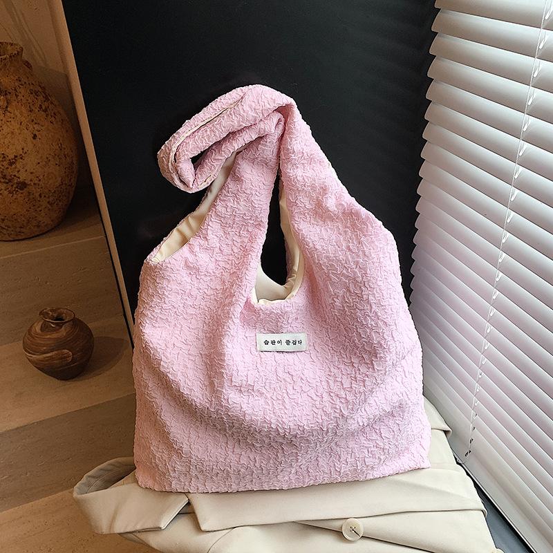 Tote bag women's large-capacity new versatile shoulder bag lazy wind bubble cloth college student class bag