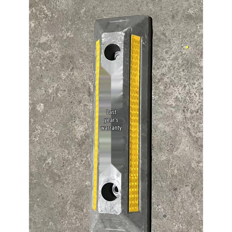 Parking Space Limiter: Rubber Car Wheel Stopper for Reversing.