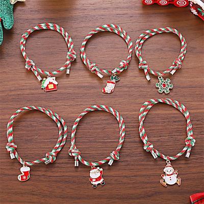 Encantadora Pulsera de Dibujos Animados Navideños con Adorables Colgantes Festivos