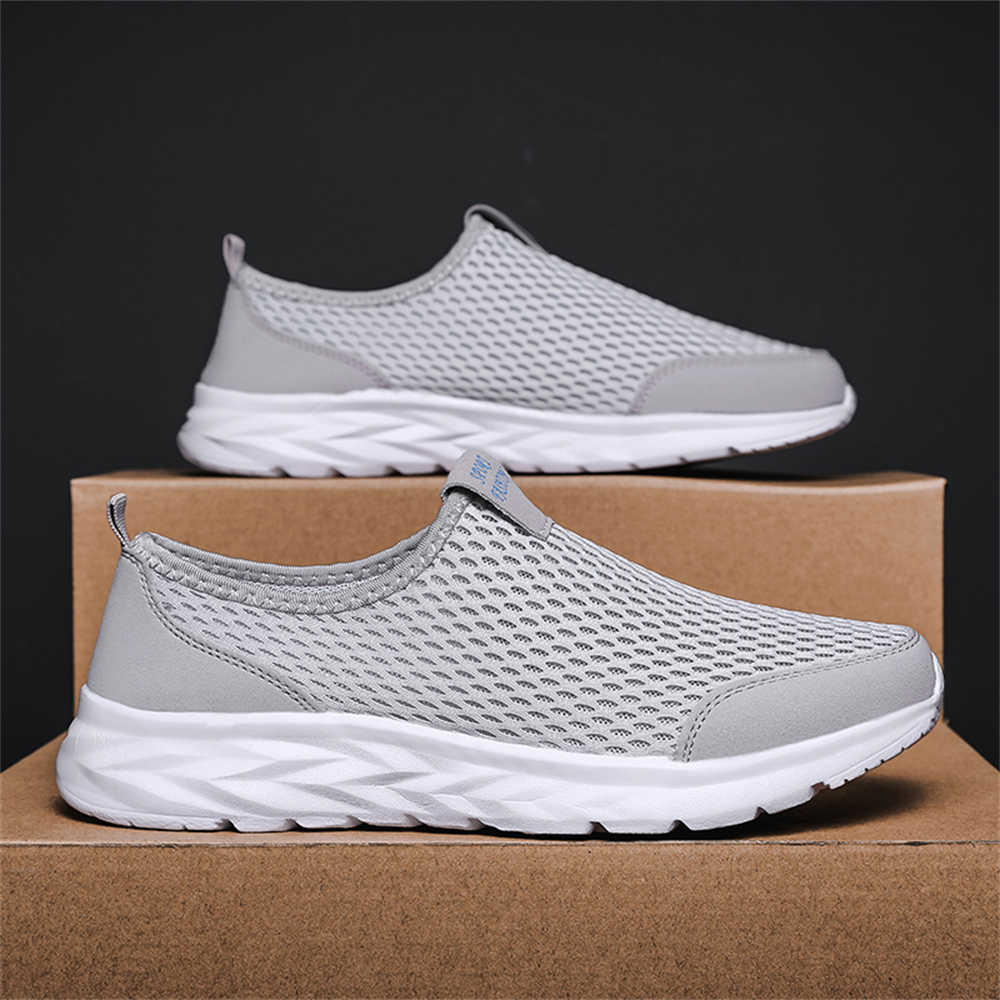 Fashion Sumer Fall Red Boots Man Large Tennis High Top Men's Shoes Sneakers Sport High-quality Resort Snackers Suppliers High-end