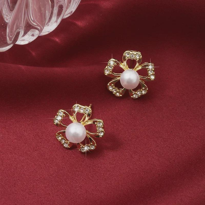 Classic Pearl Flower Earrings In S925 Silver - Elegant Commuter Style