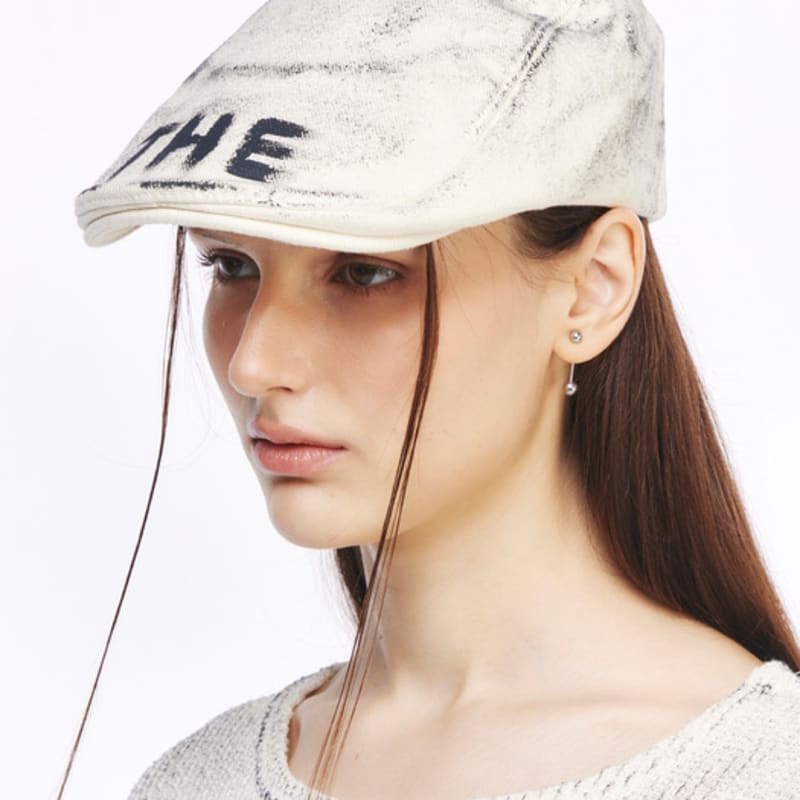 

The GREATEST Painting Hunting Cap Ivory FREE